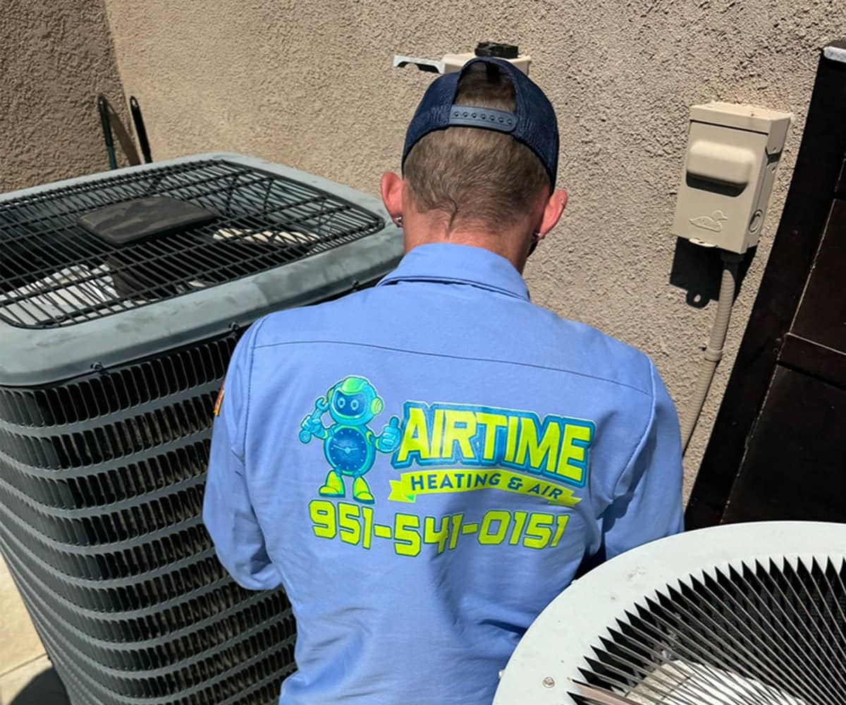 airtime tech branded back shirt